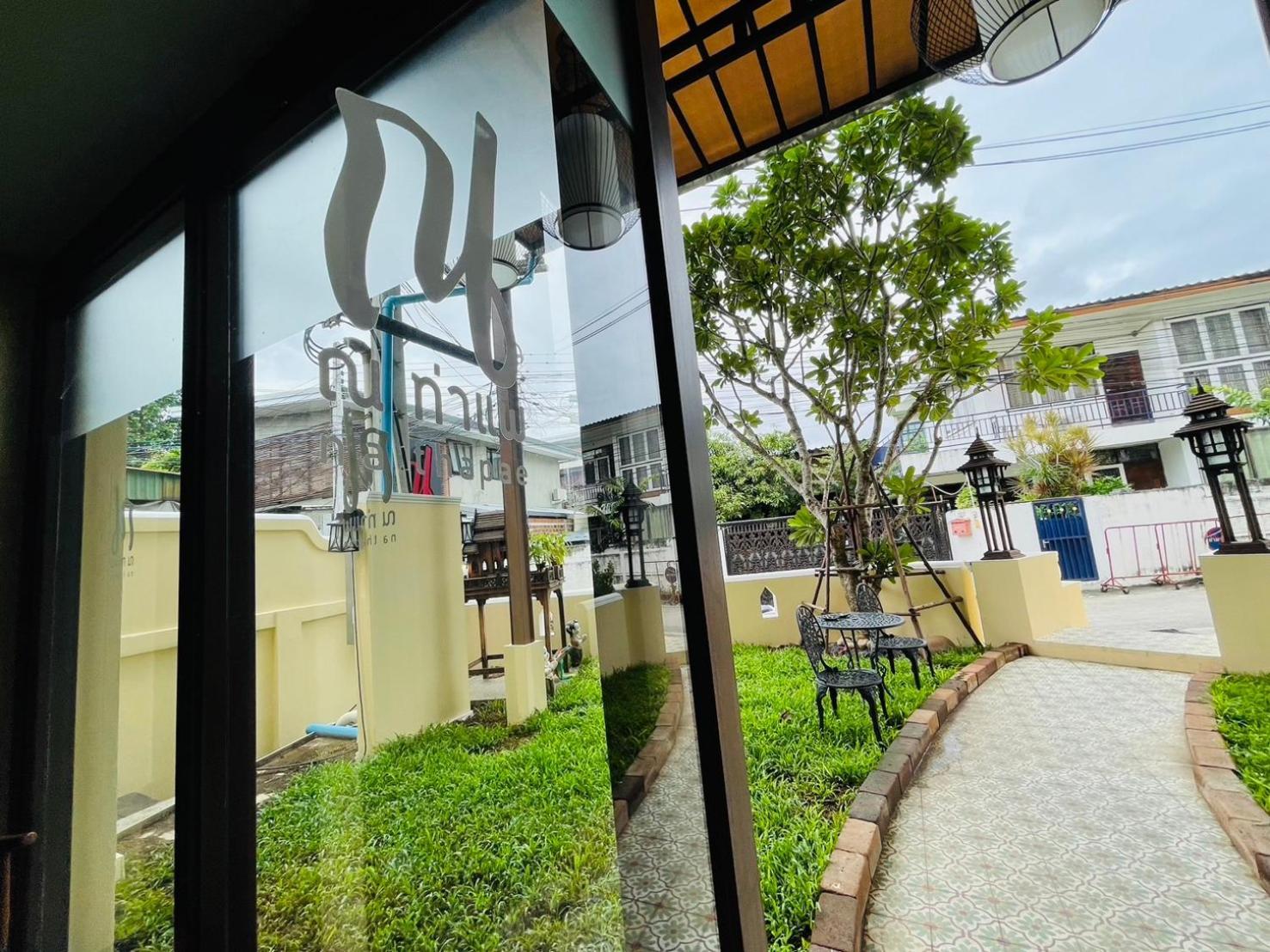Na Thapae Chiangmai Hotel Чиангмай Экстерьер фото